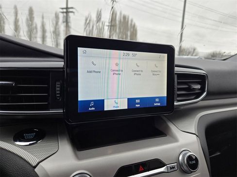 Used 2024 Ford Explorer XLT w/ Equipment Group 202A image 15