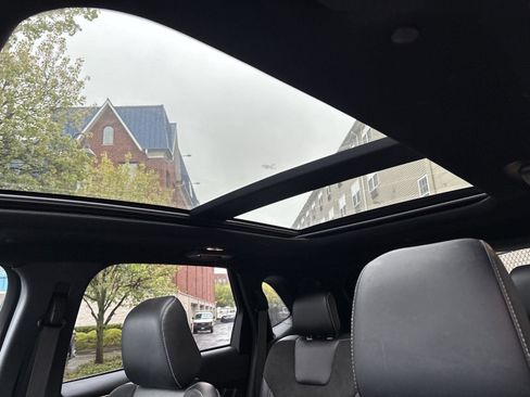 Used 2022 Ford Edge ST w/ Equipment Group 401A AWD/4WD image 28