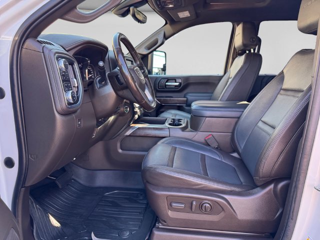 Used 2023 GMC Sierra 3500 Denali w/ Denali Ultimate Package AWD/4WD image 10
