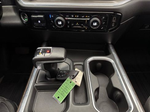 Used 2022 Chevrolet Silverado 1500 High Country w/ High Country Premium Package AWD/4WD image 20