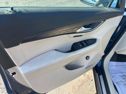 Used 2023 Buick Envision Avenir image 18