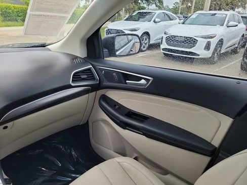 Used 2020 Ford Edge Titanium w/ Equipment Group 301A FWD image 14