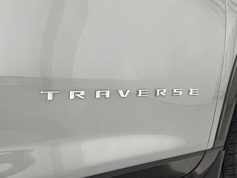 Used 2026 Chevrolet Traverse High Country AWD/4WD image 32