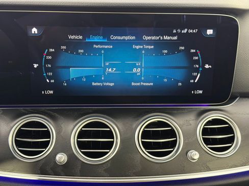 Used 2022 Mercedes-Benz E 350 Sedan w/ AMG Line Exterior image 28