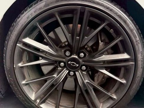 Used 2020 Chevrolet Camaro ZL1 image 30