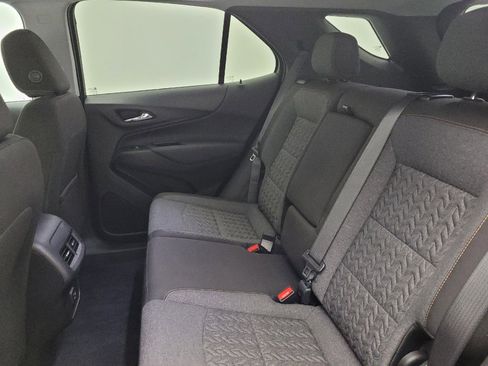 Used 2024 Chevrolet Equinox LT image 18