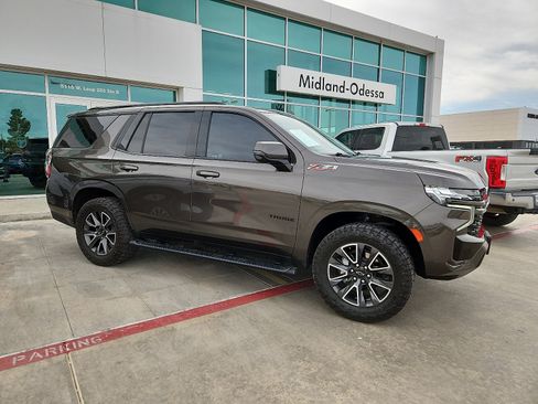 Used 2021 Chevrolet Tahoe Z71 w/ Luxury Package image 8