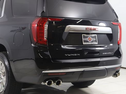 Used 2021 GMC Yukon Denali w/ Advanced Technology Package AWD/4WD image 25