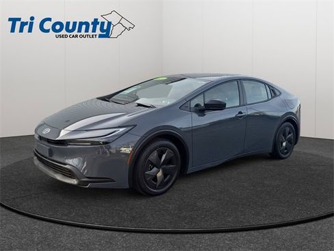 Certified 2024 Toyota Prius LE image 3