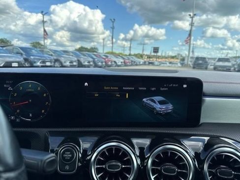 Used 2023 Mercedes-Benz CLA 250 image 31