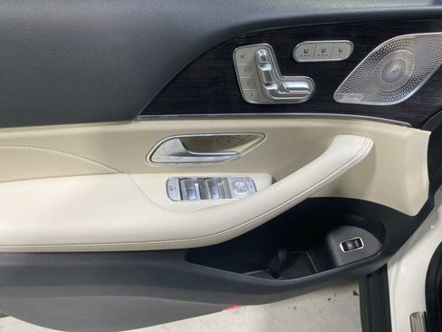Used 2022 Mercedes-Benz GLS 450 4MATIC image 24