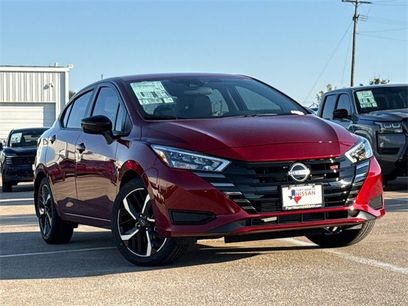 New 2025 Nissan Versa SR w/ Trunk Package