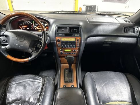 Used 2000 Lexus ES 330 FWD image 10