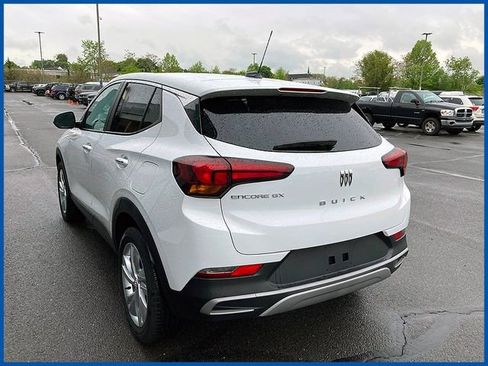 Used 2024 Buick Encore GX Preferred FWD image 5