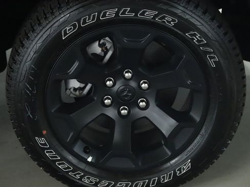 Used 2025 RAM 1500 Big Horn AWD/4WD image 10