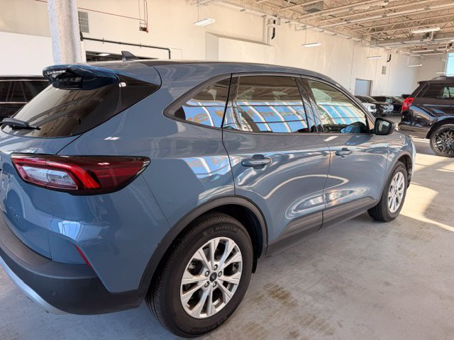 Used 2025 Ford Escape Active w/ Tech Pack #1 FWD image 4