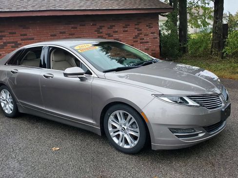Used 2016 Lincoln MKZ Hybrid w/ Equipment Group 500A Select image 19
