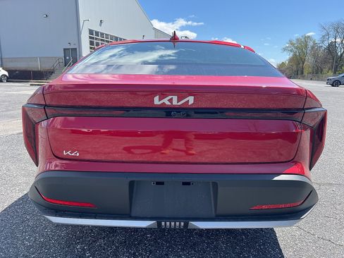 New 2025 Kia K4 LXS image 7