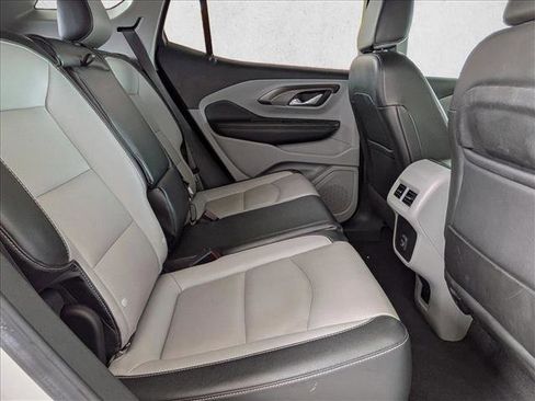 Used 2023 GMC Terrain SLT image 19