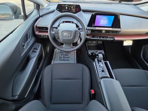 New 2026 Toyota Prius Plug-In Hybrid FWD image 6