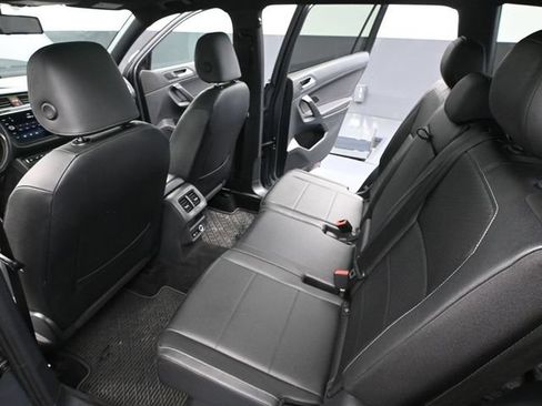 Used 2019 Volkswagen Tiguan SEL Premium R-Line FWD image 35