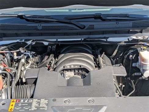 Used 2018 Chevrolet Silverado 1500 LT w/ All Star Edition image 31