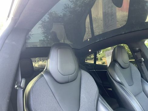 Used 2018 Tesla Model S 75D AWD/4WD image 4