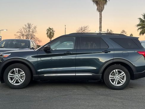 Certified 2022 Ford Explorer XLT w/ Equipment Group 202A image 8