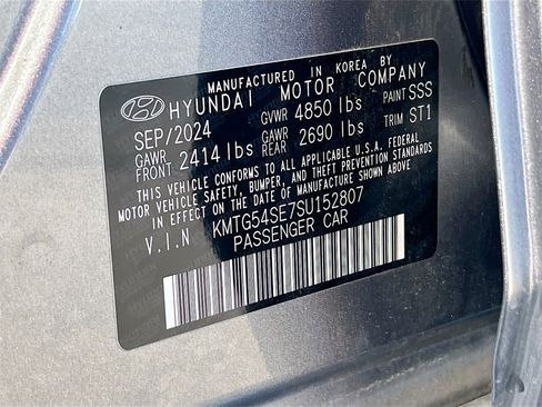 Used 2025 Genesis G70 3.3T Advanced image 19