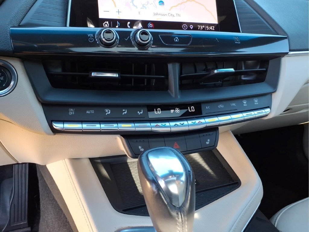 Used 2020 Cadillac CT4 Luxury w/ Sun And Sound Package RWD image 28