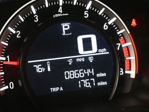 Used 2018 Honda Civic LX image 3
