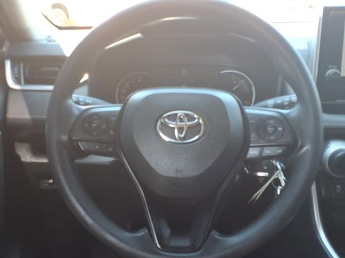 Used 2023 Toyota RAV4 LE FWD image 20