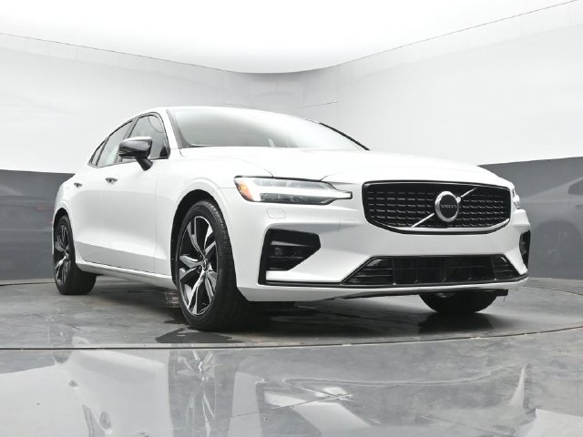 Used 2023 Volvo S60 B5 Core w/ Climate Package FWD image 33