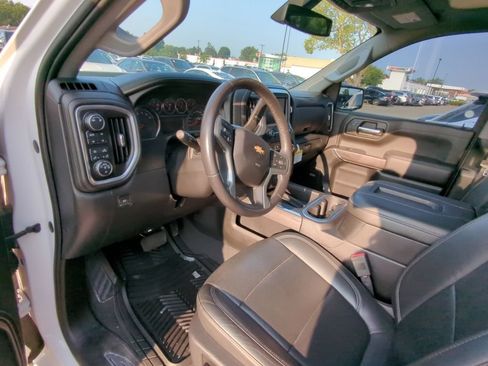 Used 2019 Chevrolet Silverado 1500 LTZ w/ LTZ Plus Package AWD/4WD image 9