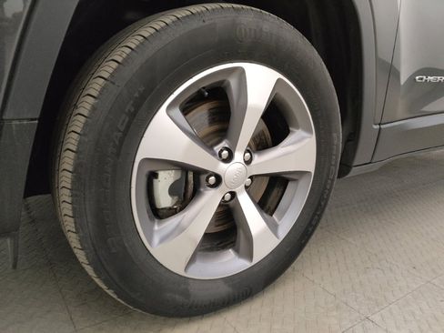 Used 2022 Jeep Cherokee Limited w/ Mopar Interior Package image 31