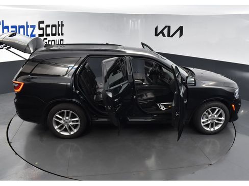 Used 2024 Dodge Durango GT RWD image 32