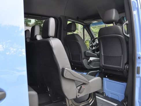 Used 2023 Mercedes-Benz Sprinter 2500 image 44