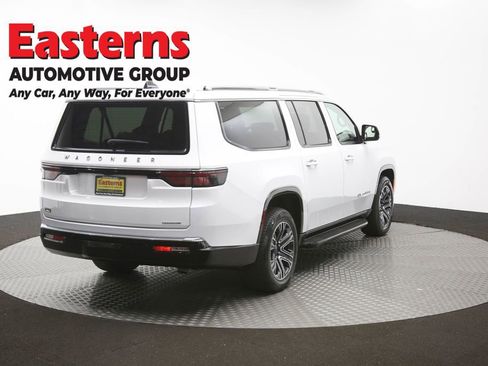 Used 2024 Jeep Wagoneer L Series II w/ Flexible Seating Group RWD image 43