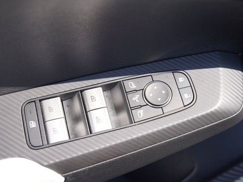 Used 2025 Mitsubishi Outlander SEL AWD/4WD image 16
