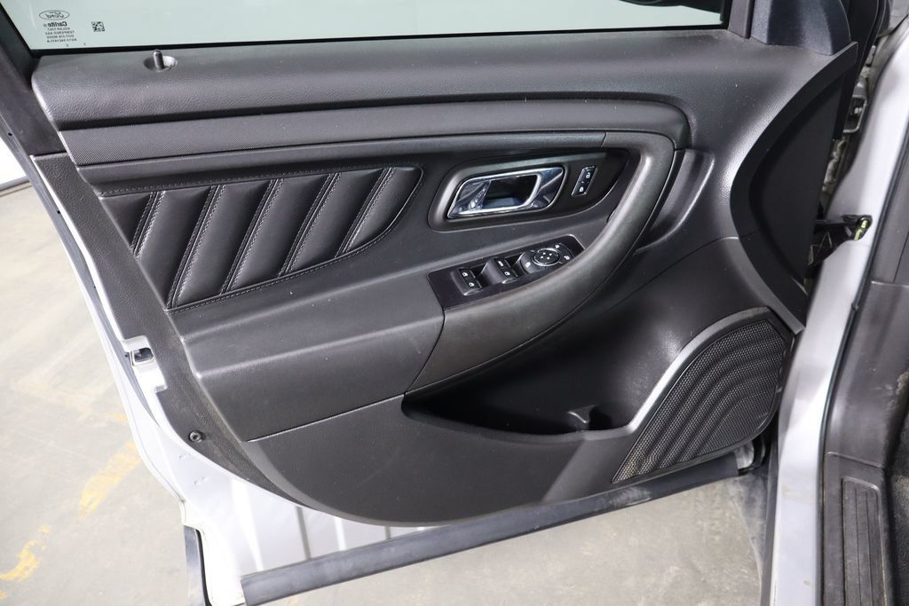Used 2017 Ford Taurus Police Interceptor AWD image 18