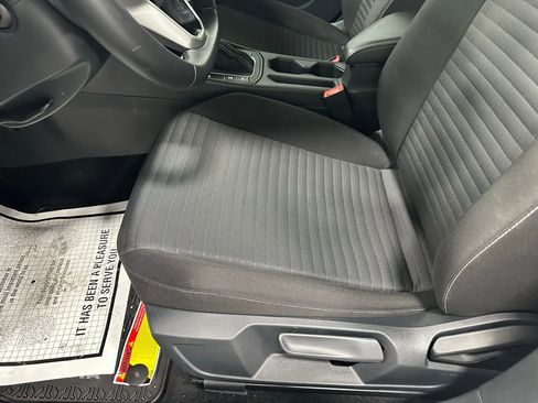 Used 2025 Volkswagen Jetta S image 13