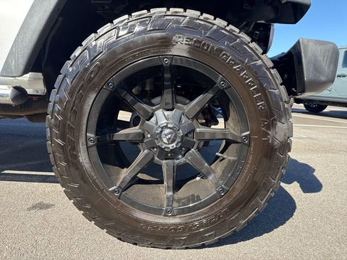 Used 2011 Jeep Wrangler Unlimited Sport image 11