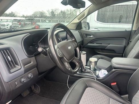 Used 2018 Chevrolet Colorado Z71 w/ Centennial Edition image 32