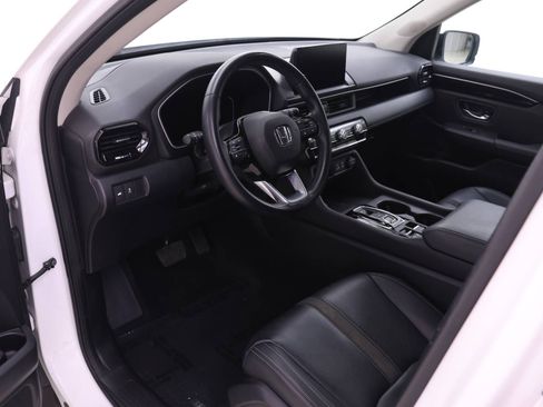 Certified 2024 Honda Pilot EX-L image 3