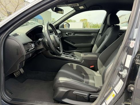 Used 2025 Honda Civic Sport image 16