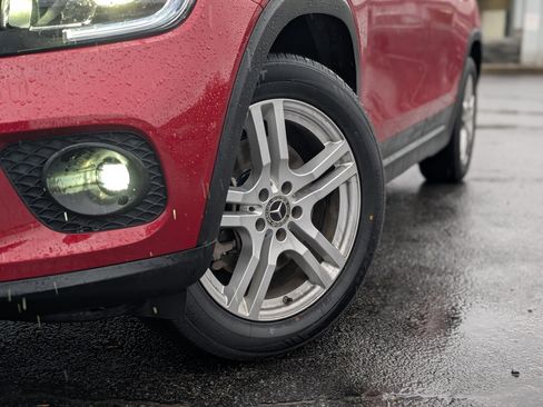 Used 2020 Mercedes-Benz GLB 250 4MATIC image 7