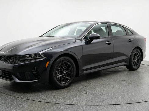 Used 2025 Kia K5 LXS FWD image 3