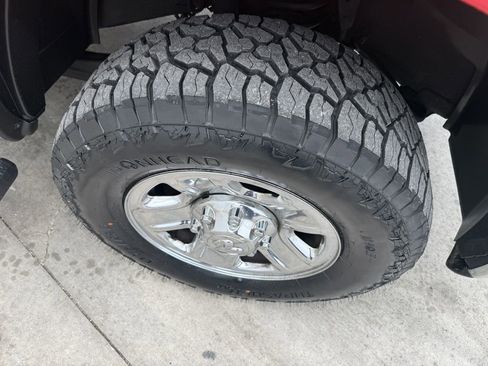 Used 2018 RAM 2500 SLT w/ Snow Chief Group AWD/4WD image 10