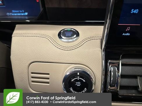 Used 2024 Lincoln Navigator Reserve image 17
