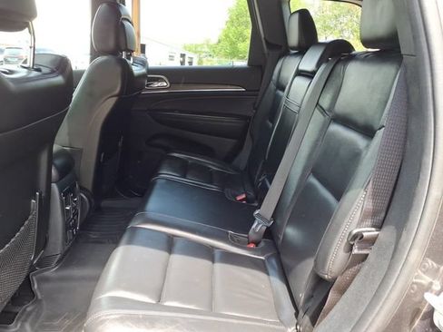 Used 2020 Jeep Grand Cherokee Limited AWD/4WD image 13